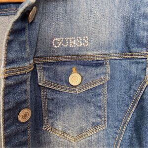 Guess denim jean jacket crystal embellishments soft denim blue size 14